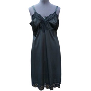 Vintage black 100% nylon with lace detail full dress slip