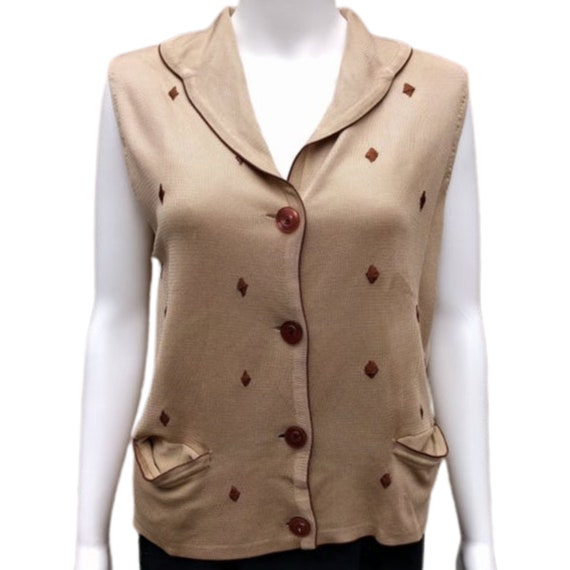 Vintage 40s or 50s beige brown sleeveless button … - image 1