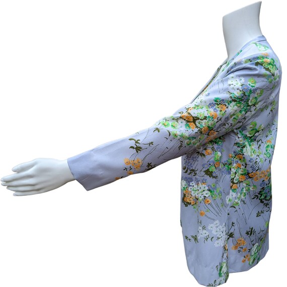 Vintage 70s pale silvery gray floral light jacket - image 4