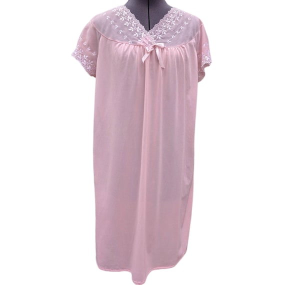 Vintage Pale Pink With White Embroidery Full Length 100% Nylon Negligee Night  Gown - Etsy