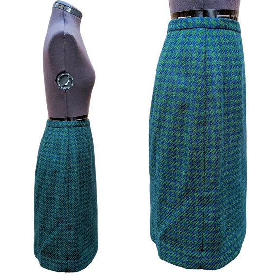 Heritage Houndstooth-  Green Navy Check 026