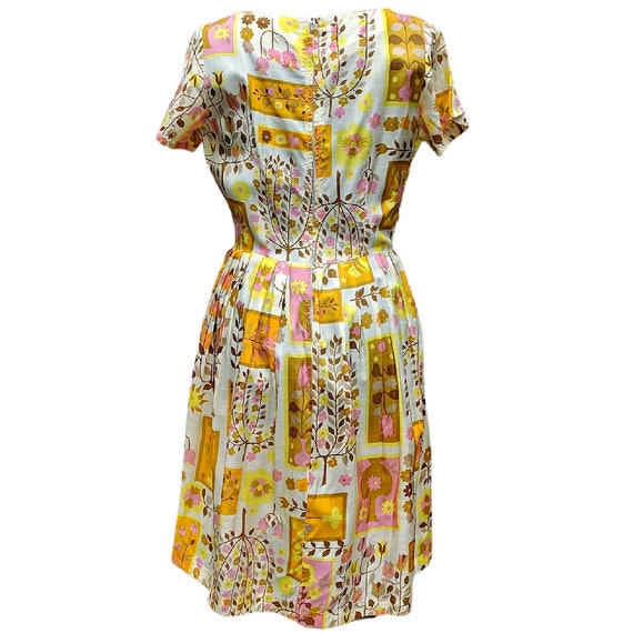 Vintage 50s or 60s yellow and pink bird  dupioni … - image 7