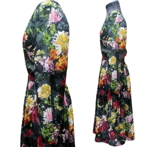 Vintage 1950's silk dress, multicolor floral prin… - image 4