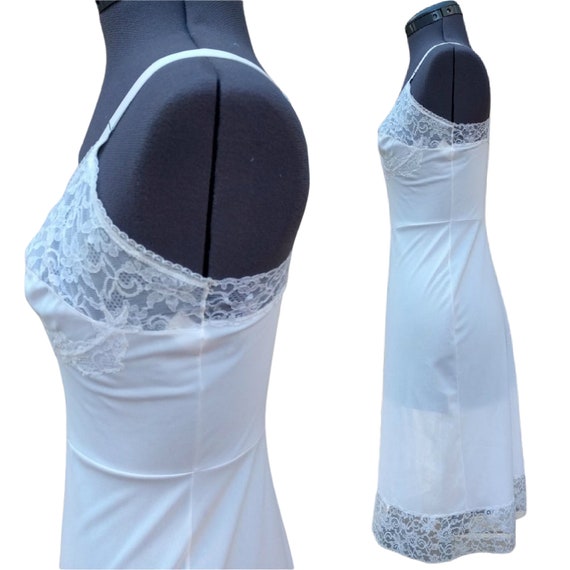 Vintage 60s white lace and nylon dress slip - image 4