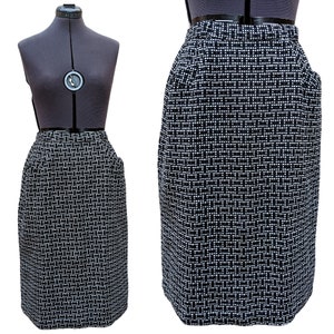 Vintage 50&#39;s or 60s&#39;s black, grey and white weaved pencil skirt with bow pockets