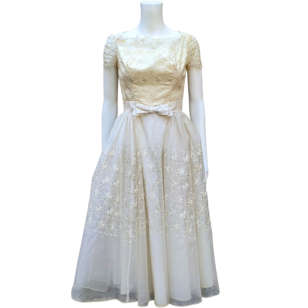 Ameri Vintage TULLE DOCKING DRESS ベージュ S Ameri（アメリ）の「TULLE DOCKING DRESS（ワンピース）」 - WEAR