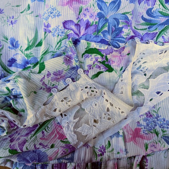 Vintage 80s pastel blue, pink and purple floral s… - image 9