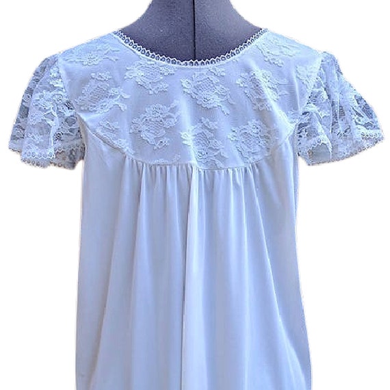 Vintage white lace and nylon nightgown - image 9