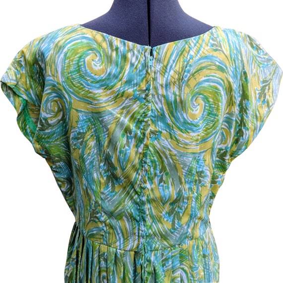 Vintage 50s or 60s green, yellow, blue and white … - image 6