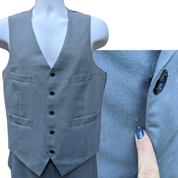 Vintage 70s powder blue 3 piece suit with large lapel… Gem