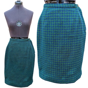 Vintage 60s green and blue houndstooth check pattern wool pencil skirt, fully lined