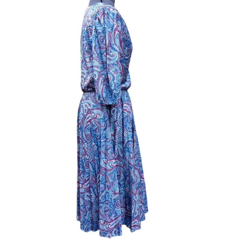 Vintage blue and red paisley 100/% polyester dress