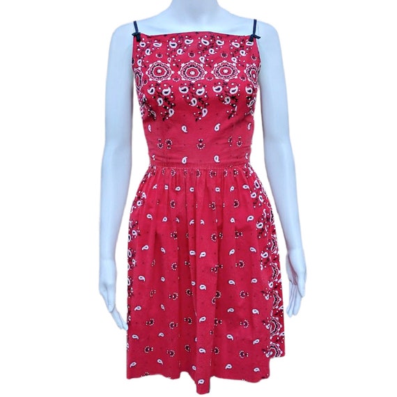 Vintage 50s cotton red bandanna dress, fit and fl… - image 1