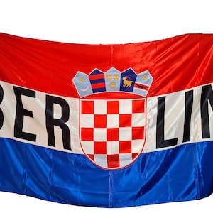 Personalized Croatian Flag with the Old or New Grb, 3 Sizes