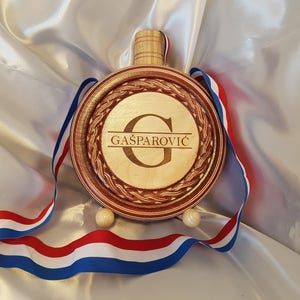 Kroatische Cuturica, Größe M, 250ml, Alt oder Neu Grb, Initialen, Maßgeschneidert für jeden Anlass