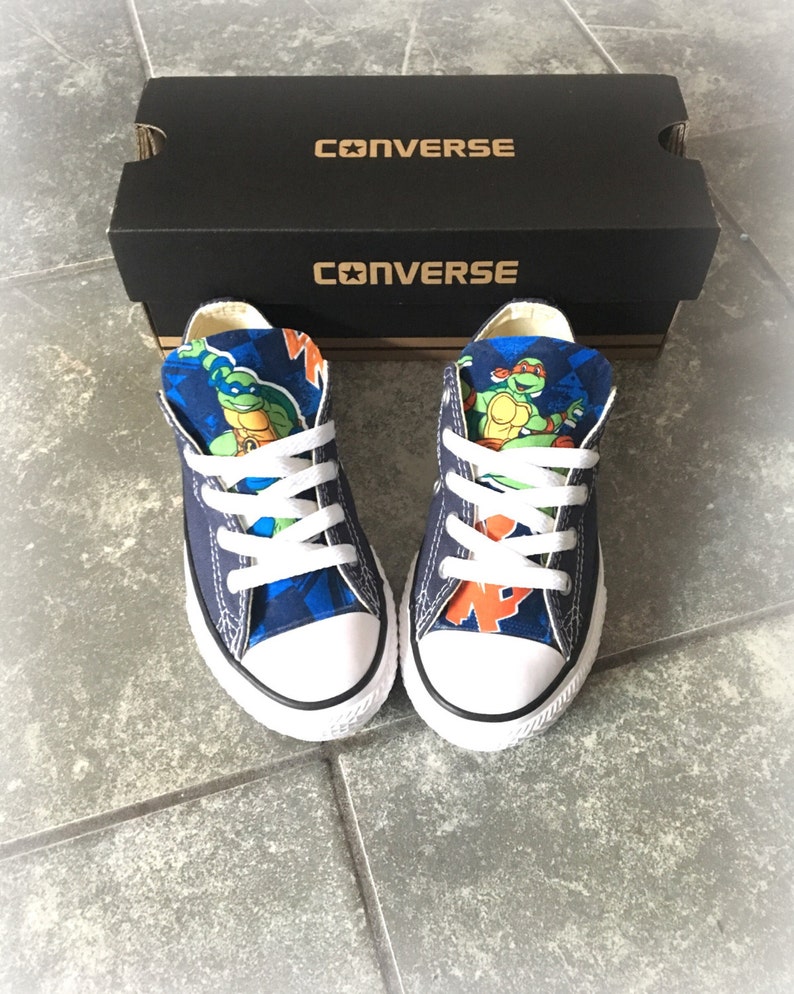 converse canada wonder woman