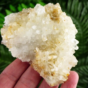 Amazing Quartz with Iron Oxide, Raw Crystal, Natural Mineral, Healing Crystal, Spirituality Crystal, Mineral Specimen B3002