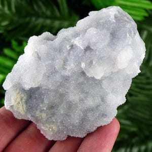 Erstaunlicher Chalcedon-Kristall, roher Kristall, natürliches Mineral, heilender Kristall, Spiritualität-Kristall, Mineralprobe B3709