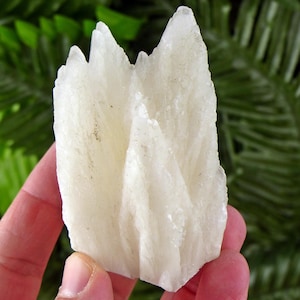 Very Rare Fluorescent Calcite Crystal, Raw Crystal, Natural Mineral, Healing Crystal, Mineral Specimen B4139