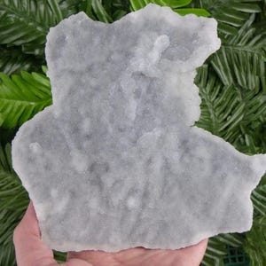 Amazing Big Chalcedony Crystal, Raw Crystal, Natural Mineral, Healing Crystal, Spirituality Crystal, Mineral Specimen S41