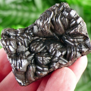 Hematite, Black Hematite, Raw Crystal, Natural Mineral, Healing Crystal, Spirituality Crystal, Mineral Specimen B2368