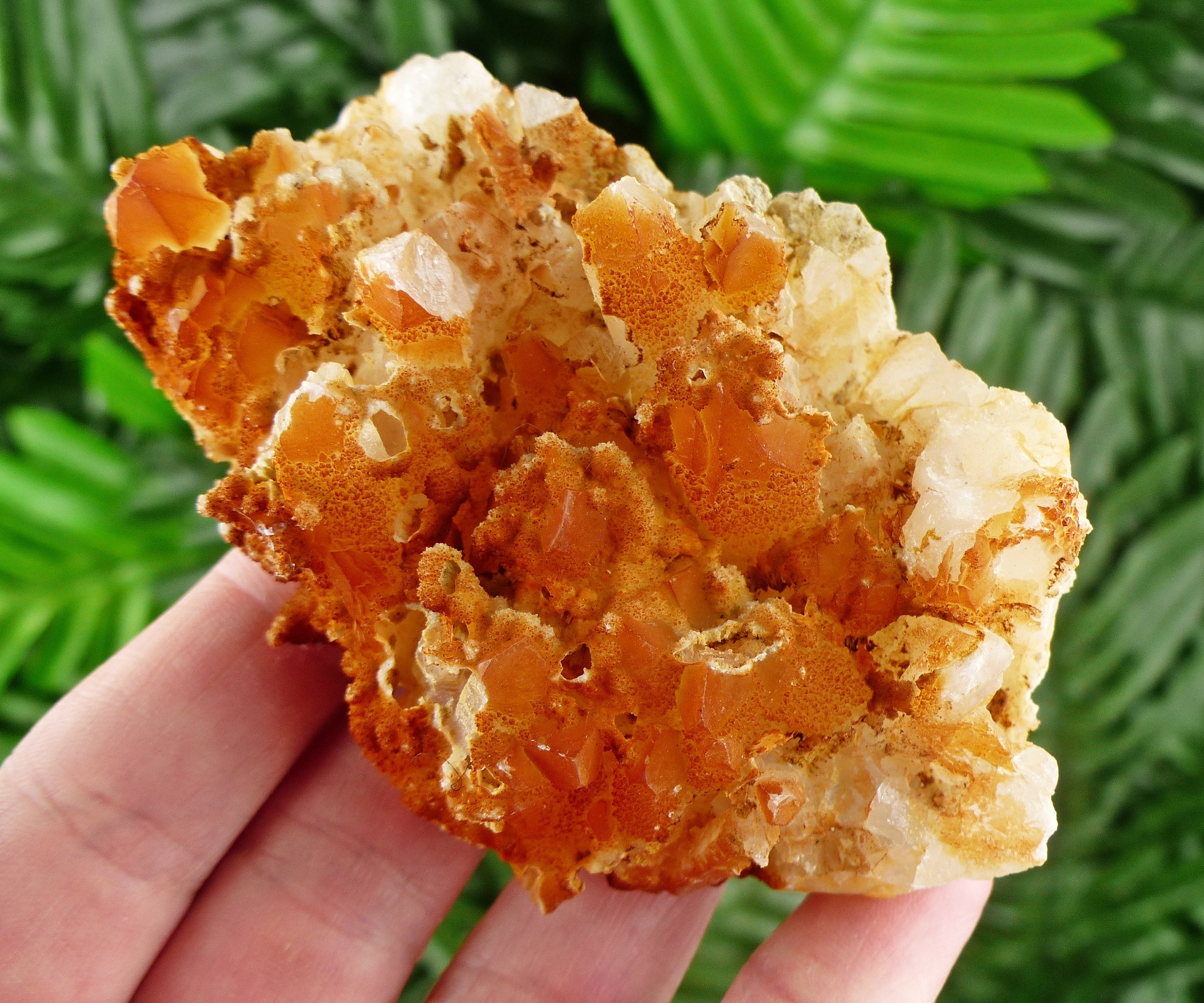 酸化鉄入りクォーツ、クォーツクリスタル、鉱物、天然水晶、原石 B505