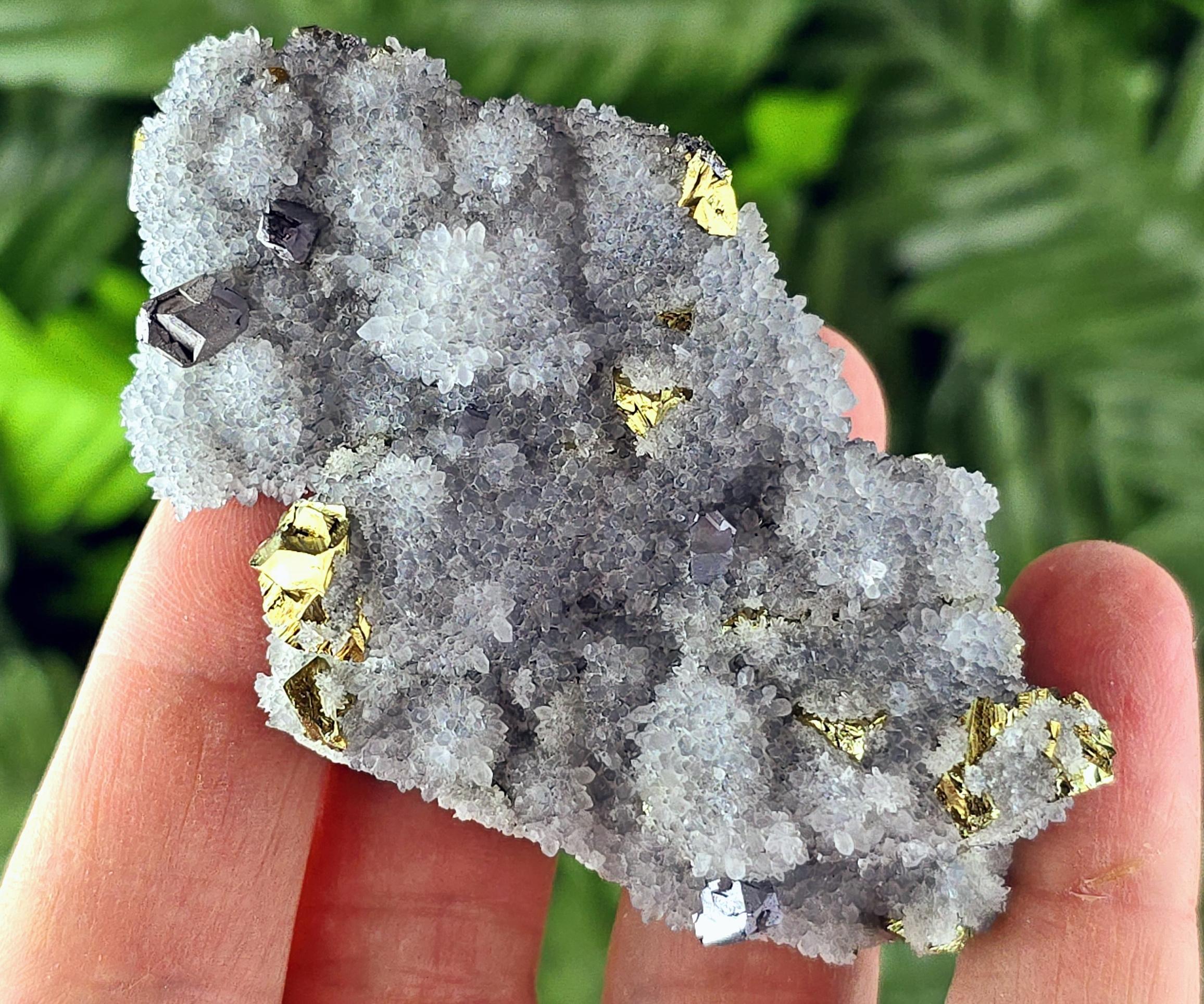 素晴らしい閃亜鉛鉱、黄銅鉱、水晶、原石、天然鉱物、ヒーリング