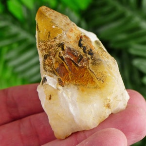 Quartz with Iron Oxide, Raw Crystal, Natural Mineral, Healing Crystal, Spirituality Crystal, Mineral Specimen B1789