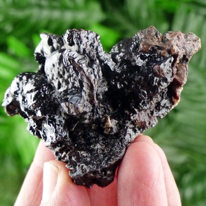 Hematite, Black Hematite, Hematite Stone, Raw Crystal, Natural Mineral, Crystal Cluster, Healing Crystal, Mineral Specimen B606