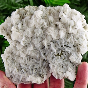 Amazing Calcite Crystal, Raw Crystal, Natural Mineral, Healing Crystal, Spirituality Crystal, Mineral Specimen B3035