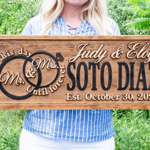 Mr and Mrs Sign Wooden Wedding Signs Wood Wedding Gift Custom Engagement Gift Established Marriage Bridal Shower Personalized Couple Gift immagine 4