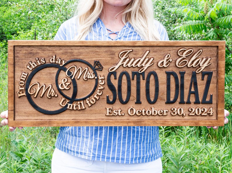 Mr and Mrs Sign Wooden Wedding Signs Wood Wedding Gift Custom Engagement Gift Established Marriage Bridal Shower Personalized Couple Gift immagine 4
