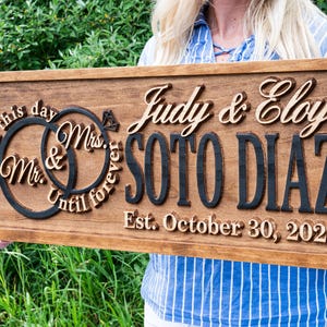 Mr and Mrs Sign Wooden Wedding Signs Wood Wedding Gift Custom Engagement Gift Established Marriage Bridal Shower Personalized Couple Gift immagine 5