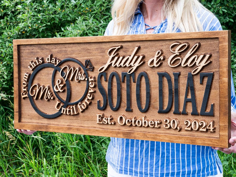 Mr and Mrs Sign Wooden Wedding Signs Wood Wedding Gift Custom Engagement Gift Established Marriage Bridal Shower Personalized Couple Gift immagine 5