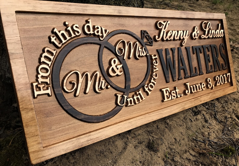 Mr and Mrs Sign Wooden Wedding Signs Wood Wedding Gift Custom Engagement Gift Established Marriage Bridal Shower Personalized Couple Gift immagine 3