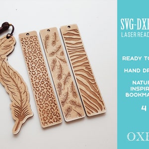 Puede incluir: Cuatro marcapáginas de madera cortados con láser con diseños inspirados en la naturaleza. Los diseños incluyen una pluma, estampado de leopardo, plumas de pavo real y rayas de cebra. Los marcapáginas están listos para cortar y están etiquetados como "SVG-DXF-EPS Archivos listos para láser".