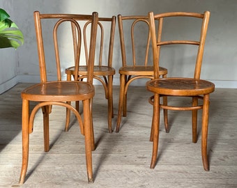 Chaises vintage de bistrot