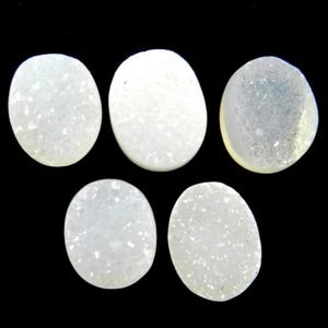 Natural white druzy 8 x 7 mm oval cabochon semi precious stone calibrated smooth AA quality loose gemstone