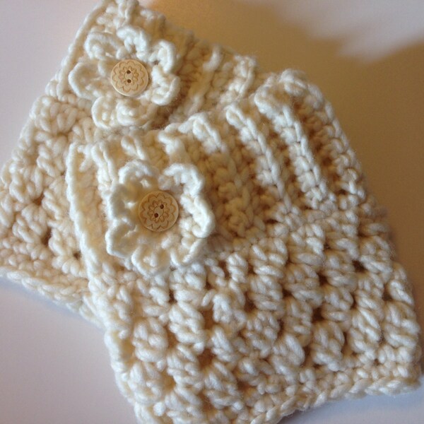 Womens Crochet Boot cuff, boot topper, leg warmer, custom crochet boot cuffs, shell top boot cuff
