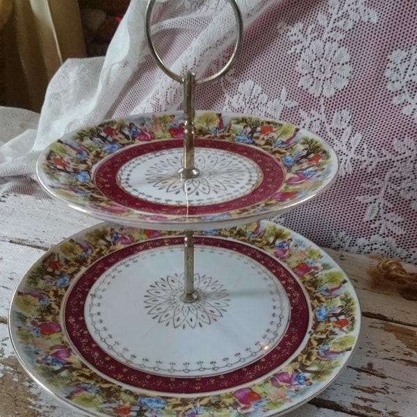 Etagère 2 bordjes boven elkaar / Zilverkleurig handvat / schaaltje uit Engeland / vintage / Presenteerschaaltje / High Tea / Bonbons / Pasen