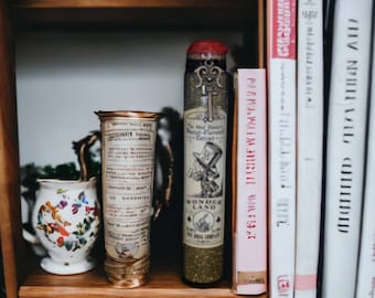 Alice in Wonderland Mad Hatter Test Tube Potion Bottle