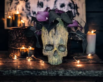 Tree Skull Floral Centerpiece