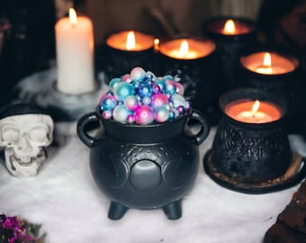 Bubbling Cauldron with Triple Moon