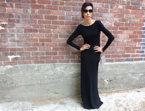 1980s Morticia Addams Plunging Back Floor Length Dress / Vintage Black  Jersey Long Sleeve Formal Evening Dress / 80s Goth Chic Dress in S/M - Etsy