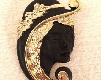 Vintage Gold & Black Toned Hat Woman Deco Pin Brooch Figural