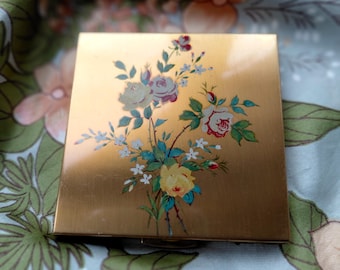 Beautiful Vintage Le Rage Powder Compact Mirror Square Goldtone with Rose and Jasmine Pattern Circa 1950s