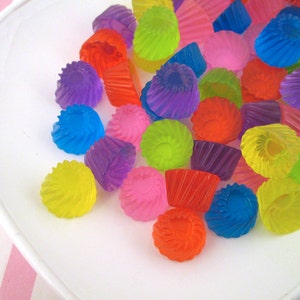 10 cabochon di caramelle gommose in resina assortite, cabine Kawaii Decoden Jelly Gumdrop, caramelle in miniatura, dolci della casa delle bambole, artigianato per bambini finti al forno 034