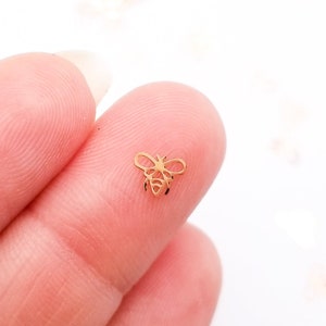 50 diminutos cabujones de abeja dorados de 6 mm, adorables diseños florales kawaii para uñas, adornos de resina para decoración de uñas, complemento de resina n.° 1506