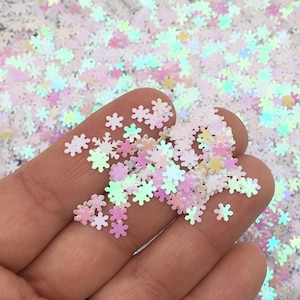 Iridescent Arctic White Snowflake Xmas Christmas Glitter, Nail Art Deco, X-mas Holiday Glitter, Pick Your Amount, T44
