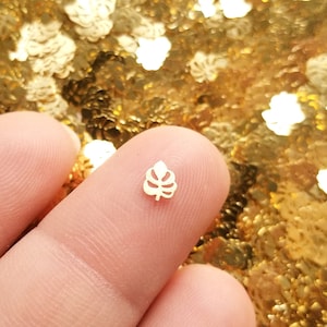 50 Tiny 5mm Gold Toned Monstera Leaf Cabochons, Cute Kawaii Nail Plant Cabs, Nail Art Charm Resin Supplies, Resin add-on #1467